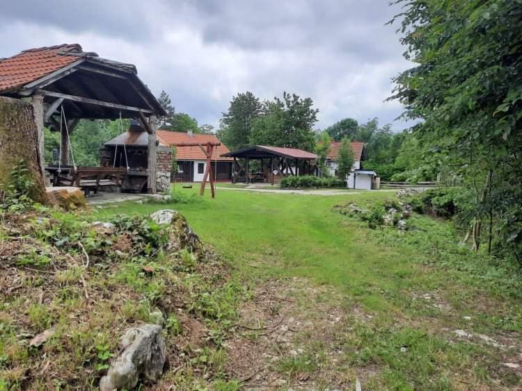 Ranch Farm Stay Rakovica Eksteriør billede