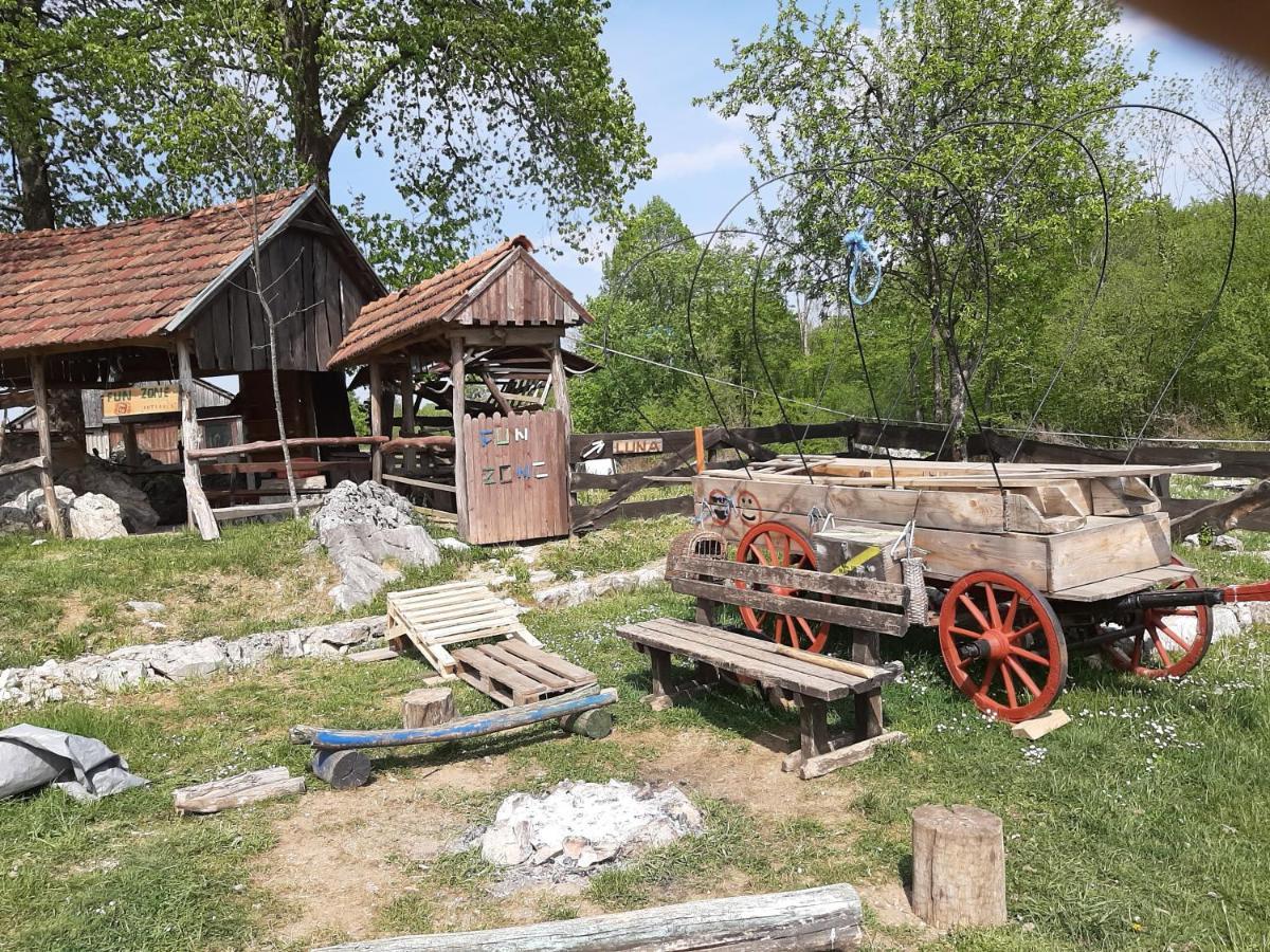 Ranch Farm Stay Rakovica Eksteriør billede