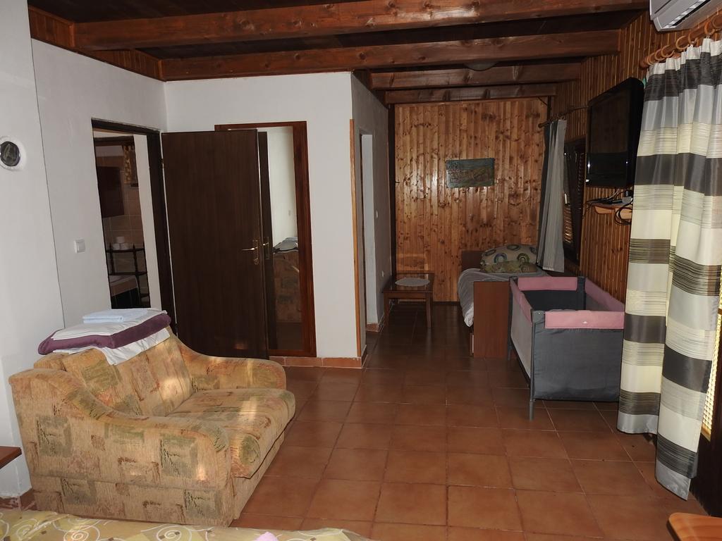 Ranch Farm Stay Rakovica Eksteriør billede