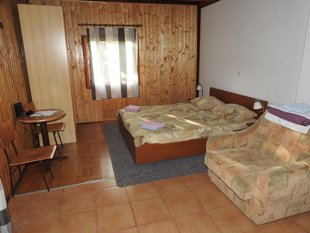 Ranch Farm Stay Rakovica Eksteriør billede